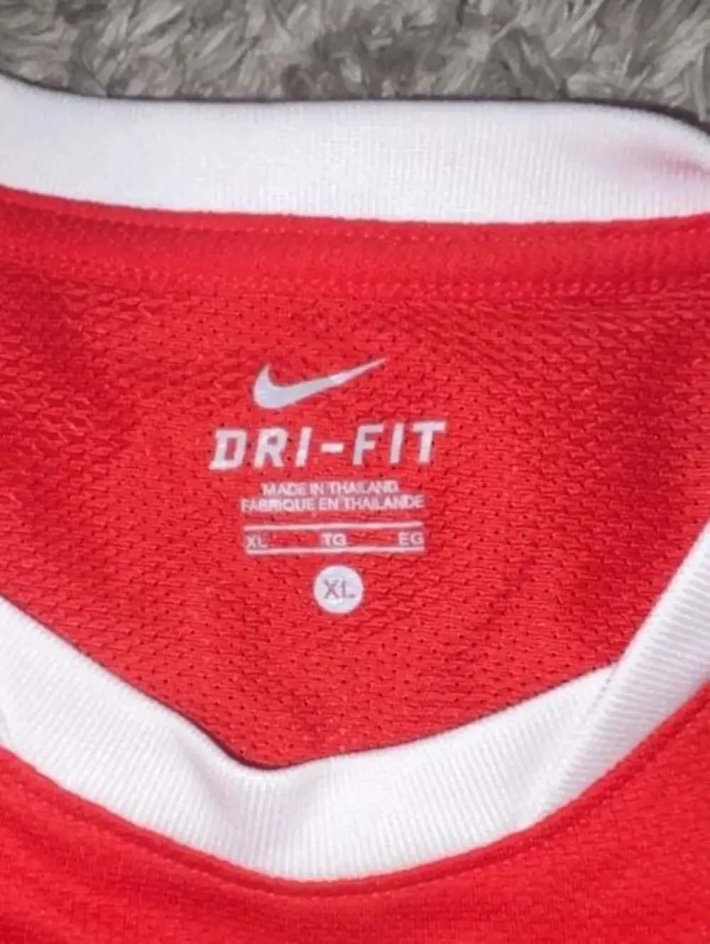 Kids Nike Team Dri-Fit Red Short Sleeve Athletic Soccer Jersey Shirt